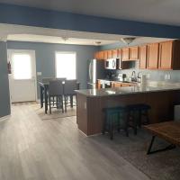 Beautiful 3 BR Townhome - Recently Updated!, hotel poblíž Monroe County - BMG, Bloomington