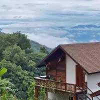 Baan Nhuer Mek บ้านเหนือเมฆ Coffee and Desk on the Cloud, viešbutis mieste Ban Pang Klang