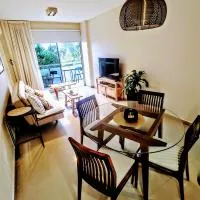Viesnīca Avenida Aconquija Suites & Cochera YerbaBuena pilsētā Jerba Buena