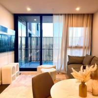 Anthem Stylish 1BR Apartment - with top amenities and easy airport access, hotel near Essendon Fields Airport - MEB, Melbourne