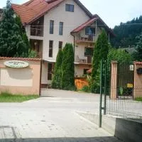 Casa de Vacanta Eva, hotel in Stoeneşti