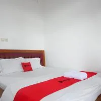 RedDoorz near Alun Alun Wonosobo 2, hotelli kohteessa Wonosobo