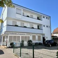 Gästehaus Rheinstetten Forchheim, hotel v destinaci Rheinstetten