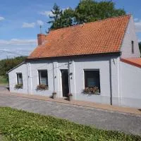 Le Gîte du Mont de la Hutte โรงแรมในPloegsteert