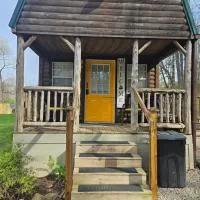 Acorn Cottage at Hocking Vacations、ローガンのホテル
