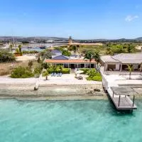 Oceanfront - Villa Port of Call -، فندق في كراليندايك