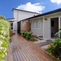 Modern Private 2 Bedroom Home-unit in Albany with Netflix, hotel in Albany, Auckland