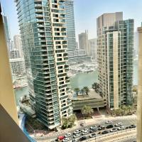 2BR Luxury Apartment Marina View, hotel in Dubai