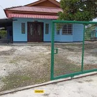 Homestay de Pernu, hotel in Ketapang