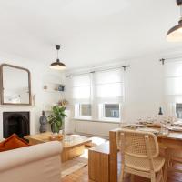 Bright, stylish & cosy 3-Bed Flat near Mile End