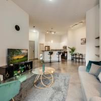 Stylish 2 Bedroom Apartment in Medical District