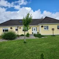 Tullaleagan Guesthouse, hotel di Oughterard