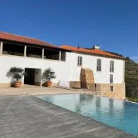 Quinta do Pinhô - The Poolhouse – hotel w mieście Salzedas