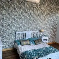 Appartement de caractère, מלון בMirecourt