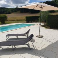 Fresh, modern Perigordian style house in Limeuil, hotel in Limeuil