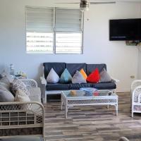 Casa LOLO on hills of Culebra, hotel near Benjamin Rivera Noriega Airport - CPX, Culebra