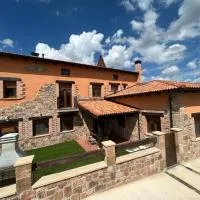 La Traviesa de la Demanda, hotel u gradu 'Cabezón de la Sierra'