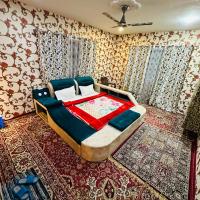 HOTEL MERLIN PALACE, hotel in Raj Bagh, Srinagar