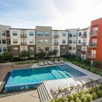 Luxurious, 1 bedroom near Downtown & Dickies Arena, hotel di Fort Worth Cultural District, Fort Worth