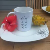 Fare Tapu, hotel i Uturoa