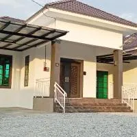 Homestay Asam Pedas Parit Jawa Muar, viešbutis mieste Bakar Parit