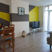 Delta Accommodation's Comfortable 2 Bedroom House borders of Bromley and Lewisham