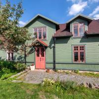 Modern house in Ronneby near lake and sea, hotell nära Ronneby flygplats - RNB, Ronneby