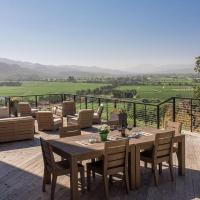 Yount Ridge Estate by PHH Stays, hotel in Napa