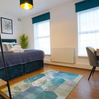 Enfield North London 3BR Apartment