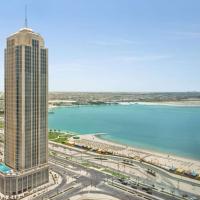 Wyndham Grand Doha West Bay Beach, hotel in Diplomatic Area, Doha