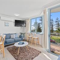 Beachfront Bliss at Kirra Beach with Pool