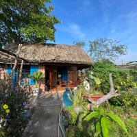 Vong Nguyet Homestay - Entire Bungalow 36m2: Tây Ninh şehrinde bir otel