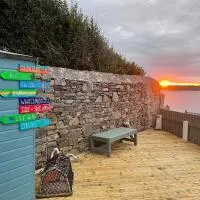 Hill Crest - Clifftop Escape with Sea View, hotel a Cullen