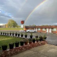 Rest Easy Motel, hotel a Three Hills