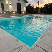 Chalet Grotta Monte Etna, hotel in Maletto