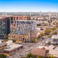 Holiday Inn & Suites Geelong by IHG, מלון בג'ילונג