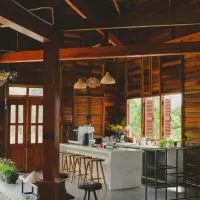 Elon Coffee Farmstay, מלון בדה לאט