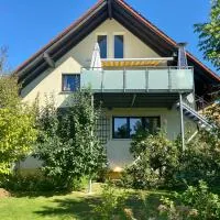 Ferienwohnung Sattler: Mistelgau şehrinde bir otel