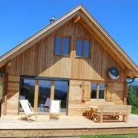Zirbenchalet Klippitz - Entspannung mit der Kraft der Zirbe، فندق في Klippitztorl