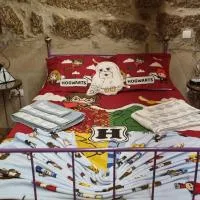 Casa da Relva Experiência Temática Inspirada em Harry Potter, hotel u gradu Lamego