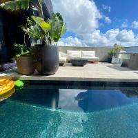 Entertainers penthouse with 5 bedrooms pool & spa, hotelli Aucklandissa alueella Grey Lynn