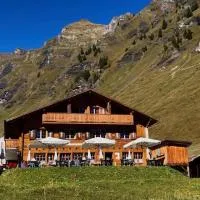 Sonnenberg Hostel and Dormitories, hotel en Mürren