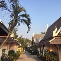Sweet Inn Resort, hotel in Bang Pahan