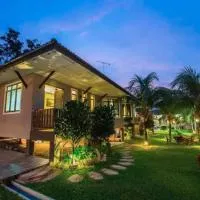 Mbp Leisure Resort, hotel di Senggarang