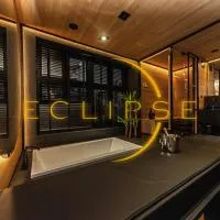 Eclipse Gold Room, hotelli kohteessa Bielsko-Biala