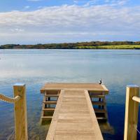 House on the Beach、バレーにあるAnglesey Airport - VLYの周辺ホテル