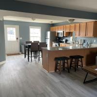 Luxury Townhome 2 Remodeled February 2021, hotel i nærheden af Monroe County - BMG, Bloomington