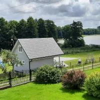 Szary domek nad jeziorem 2 SEA & LAKE, hotel a Kołczewo