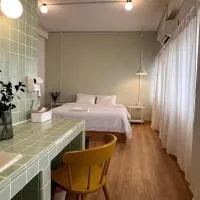 Salaya में, होटल La Moon House