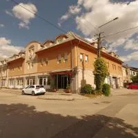 Hotel Vadászkürt Superior, hotel u gradu Stoni Beograd
